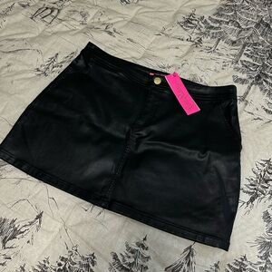 Lilly Pulitzer Colette Stretch Black Mini Skirt. Sz 8.